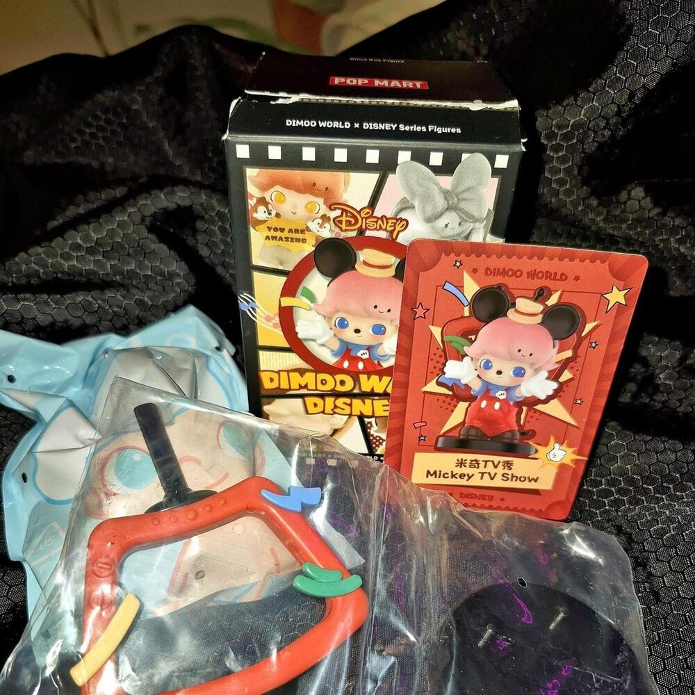 Pop mart x dimoo world Disney